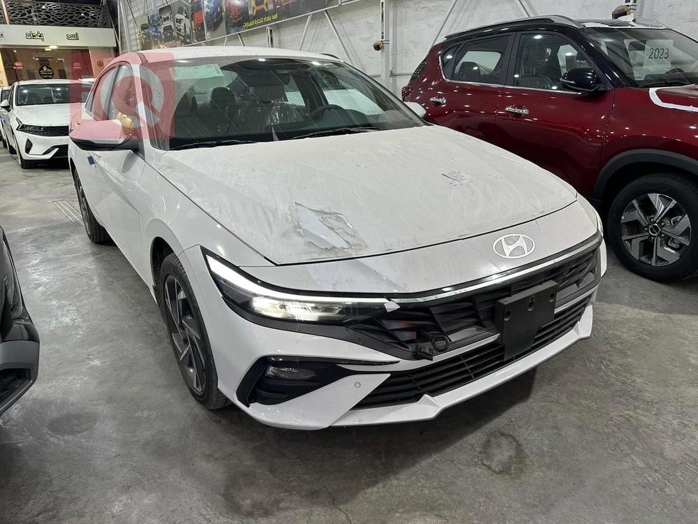 هیوندای ئەلەنترا